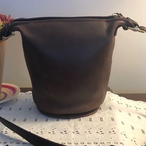 Vintage Coach Bucket Bag 💼!
